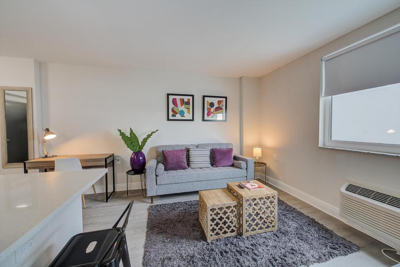 Frontdesk The Wayland Apts Downtown St Pete St. Petersburg Quarto foto
